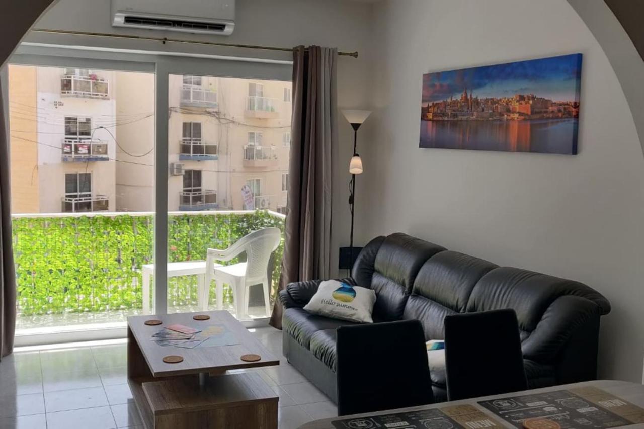 Appartamento Sunny Day Flat St. Paul's Bay Esterno foto