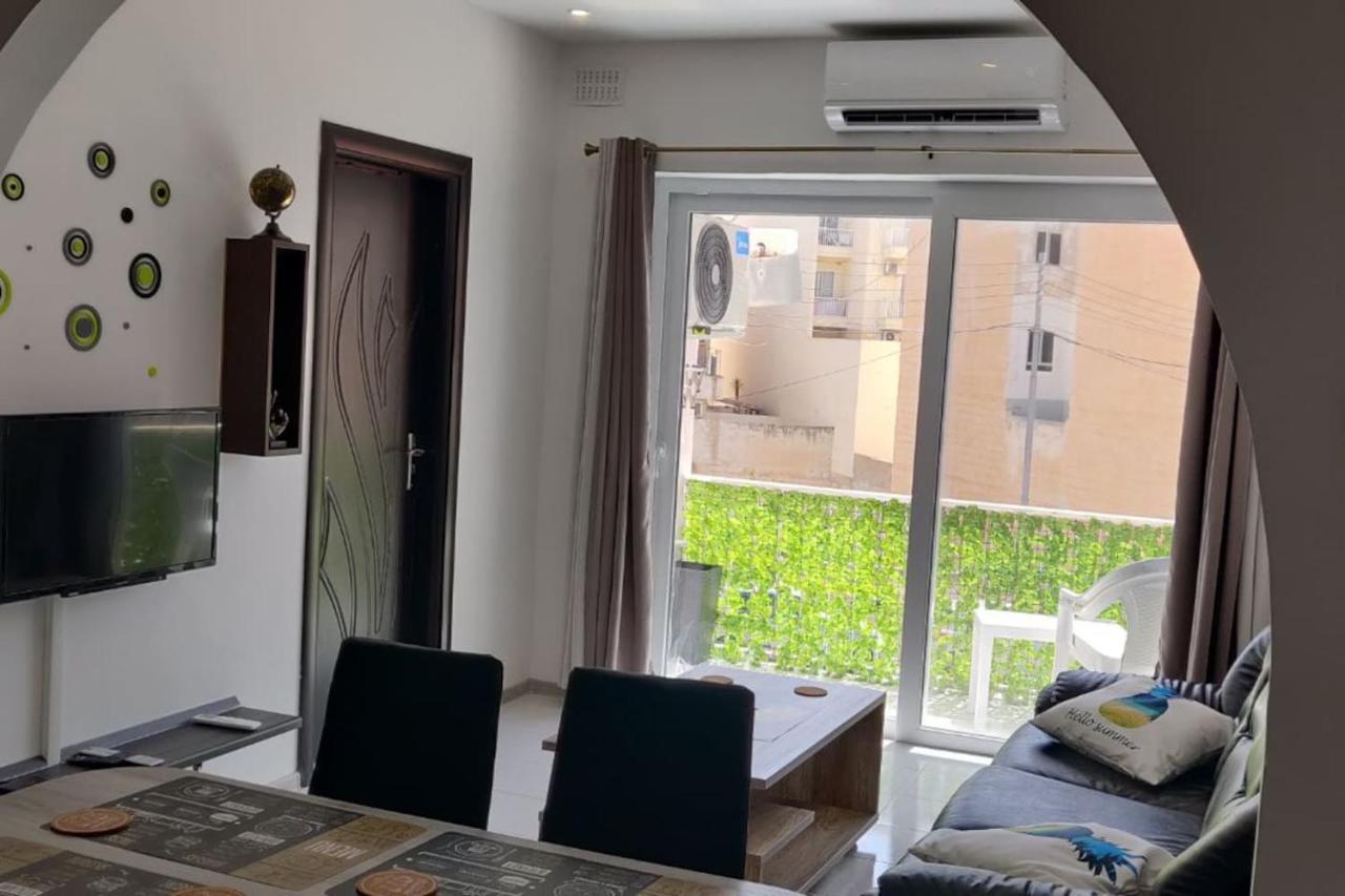 Appartamento Sunny Day Flat St. Paul's Bay Esterno foto